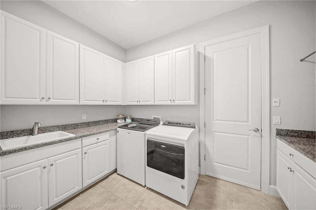 8879 Vaccaro CT photo 28