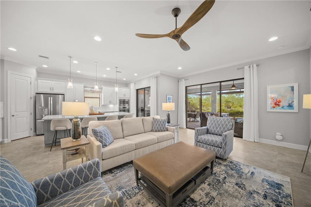 8879 Vaccaro CT
