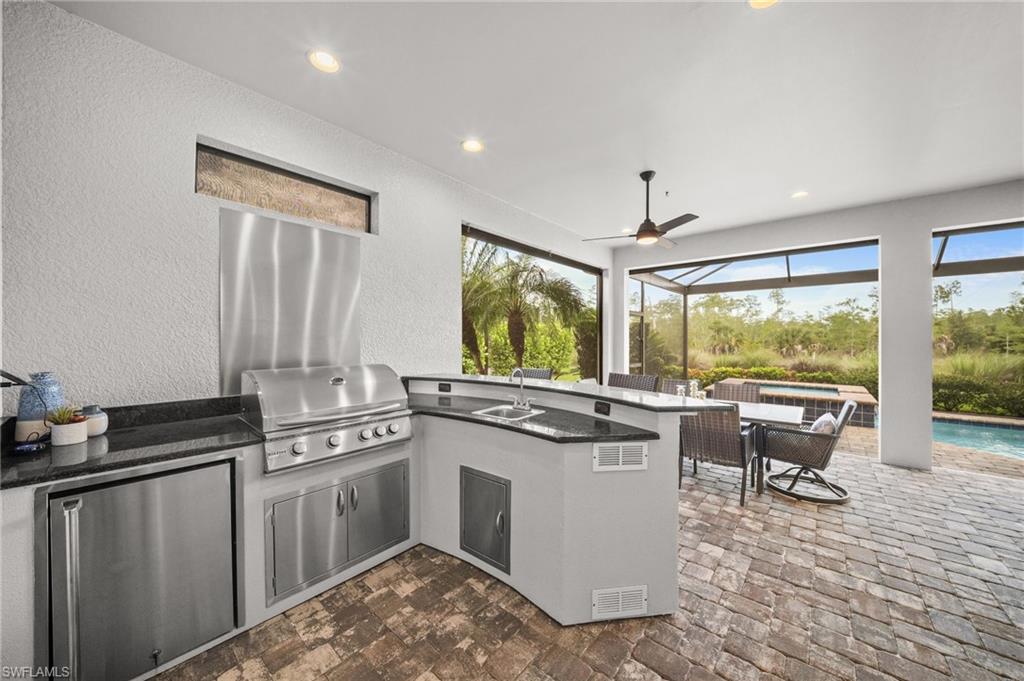 8879 Vaccaro CT photo 14