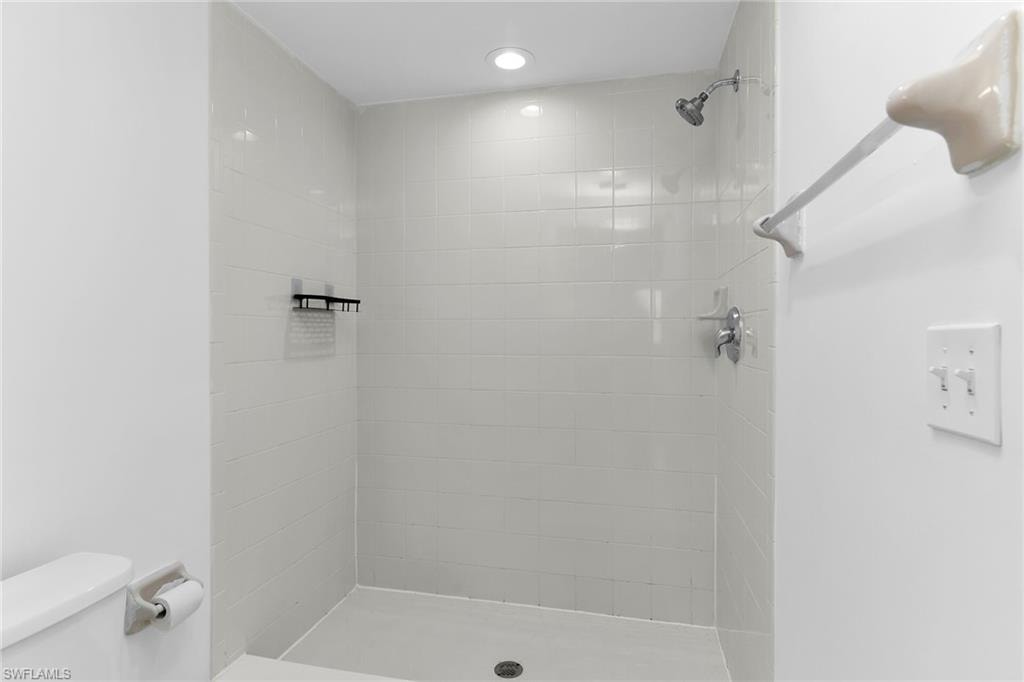 7835 Regal Heron CIR 202 photo 22