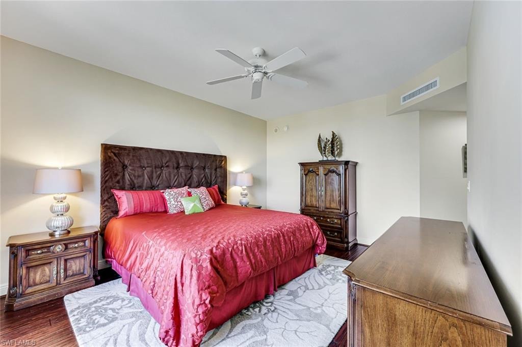 1050 Borghese LN 605 photo 23