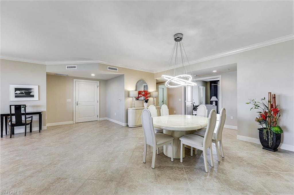 1050 Borghese LN 605 photo 12