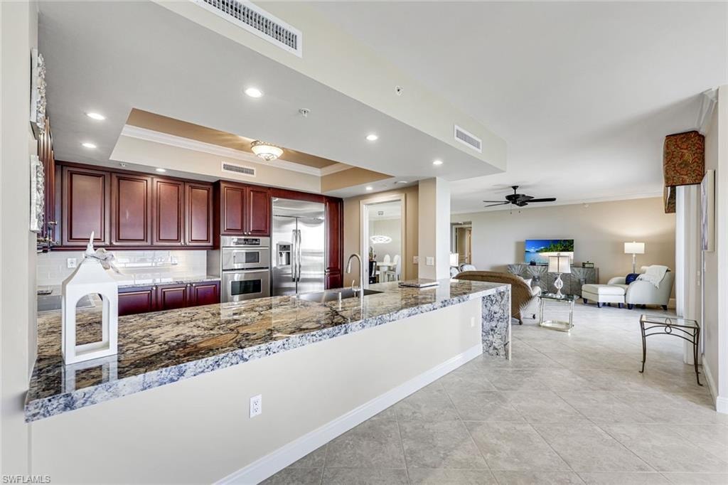 1050 Borghese LN 605 photo 9