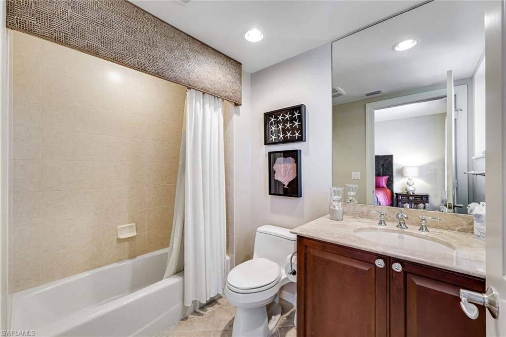 1050 Borghese LN 605 photo 24