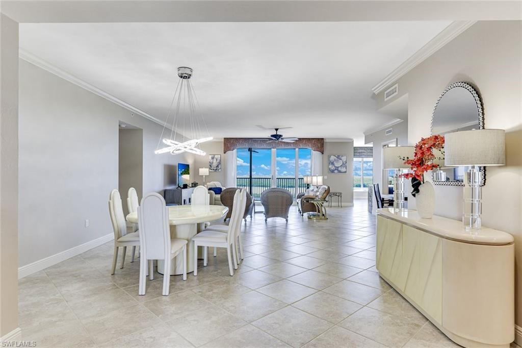 1050 Borghese LN 605 photo 14