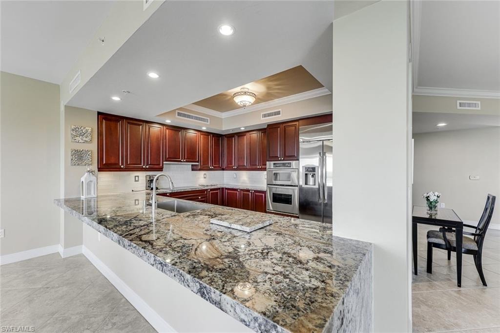 1050 Borghese LN 605 photo 8