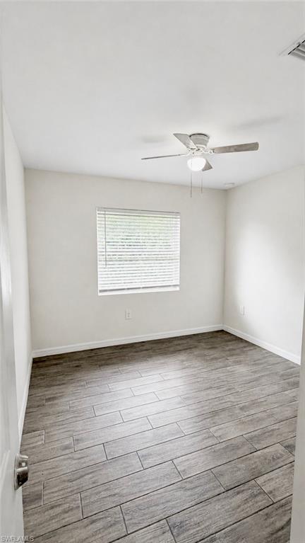 2426 Millie AVE S photo 9