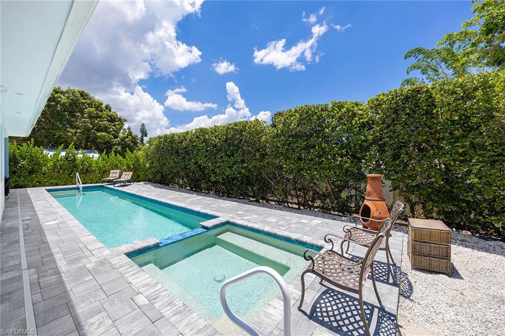 1232 Royal Palm DR photo 38