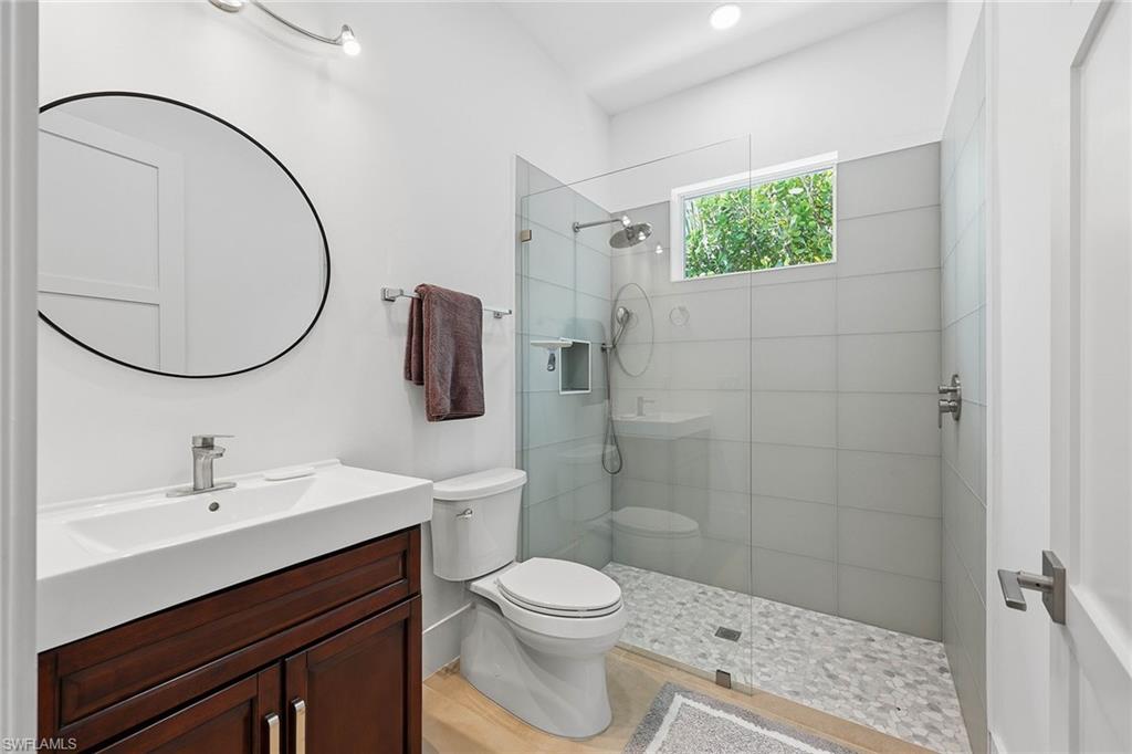1232 Royal Palm DR photo 31