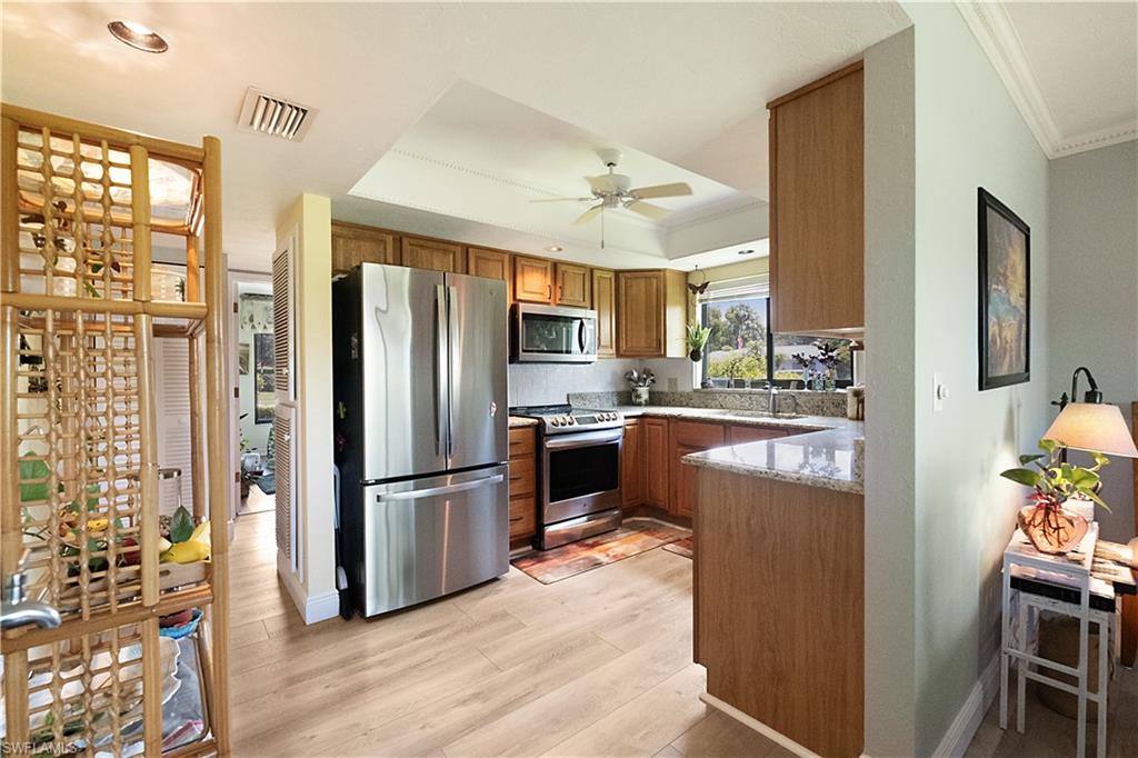 104 Brittany CT photo 10