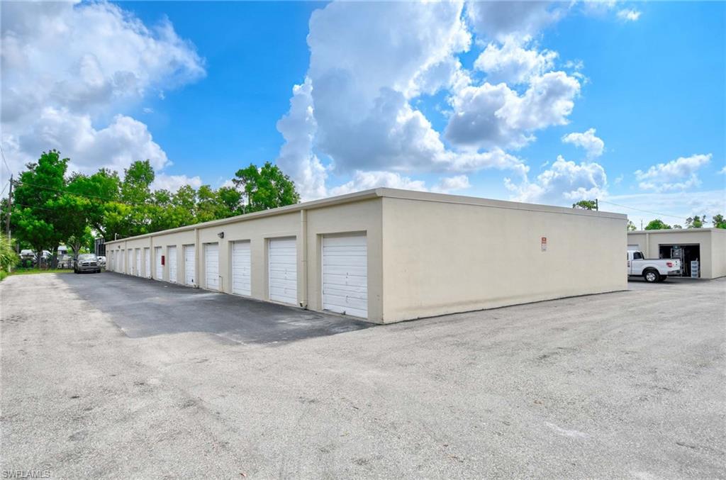 2245/2243 Bruner LN photo 9