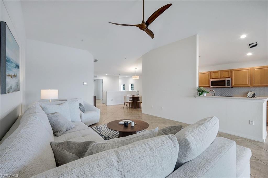 2623 Somerville LOOP 508 photo 9
