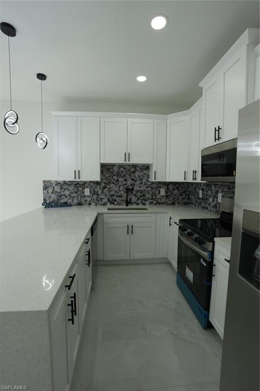 379 Selkirk AVE