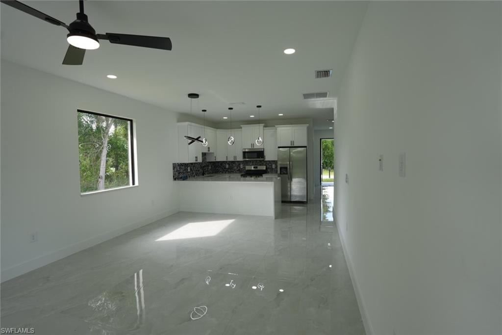 379 Selkirk AVE photo 20