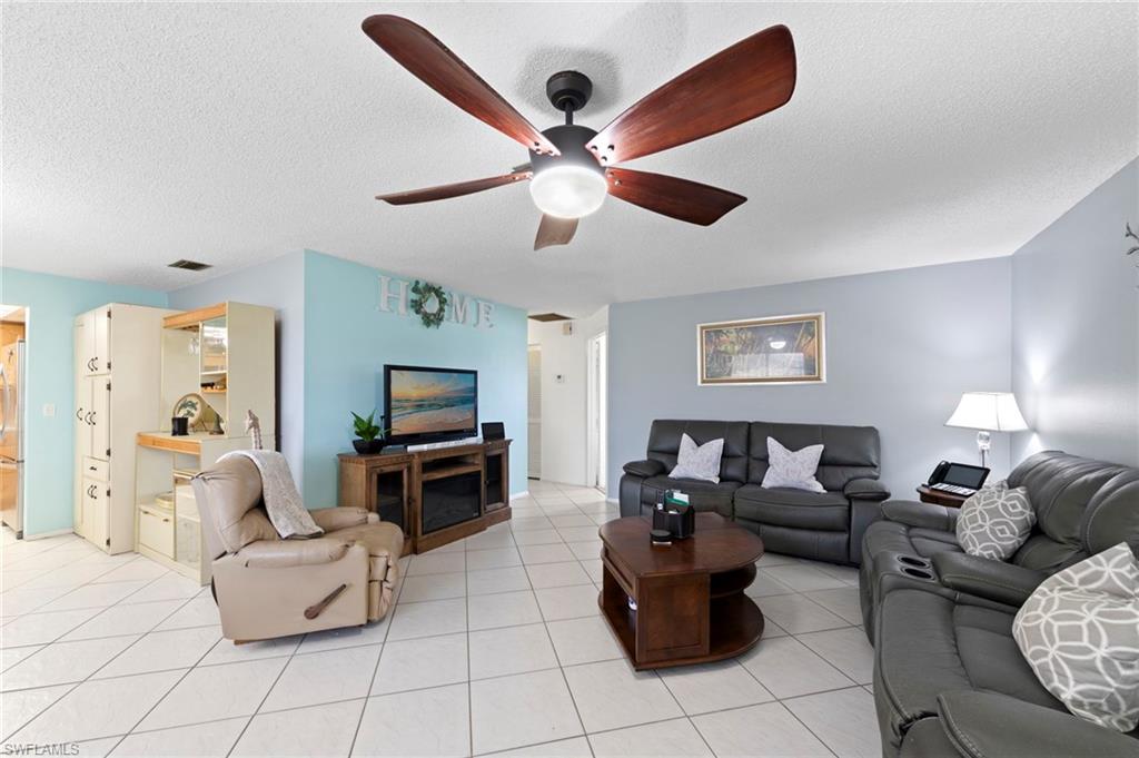 4706 4th PL 15
