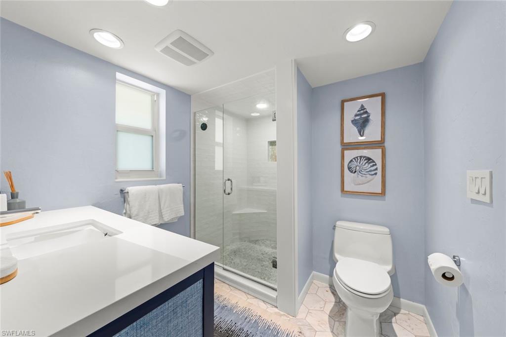 1048 Kings Crown DR photo 34