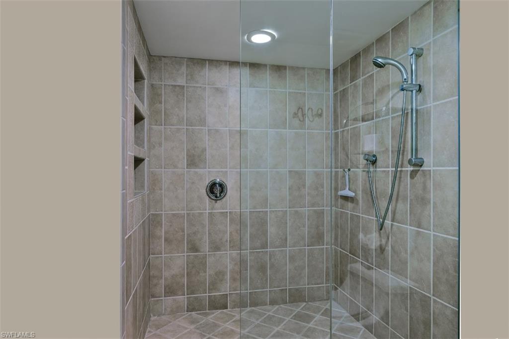 4551 Gulf Shore BLVD N 1600 photo 13