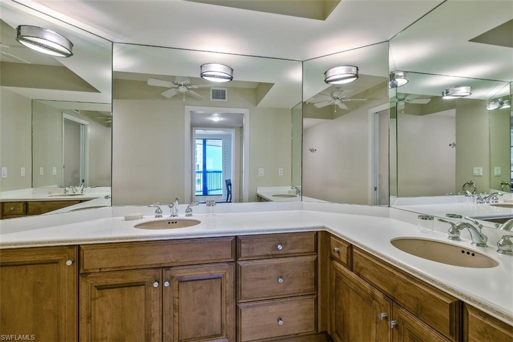 4551 Gulf Shore BLVD N 1600 photo 12
