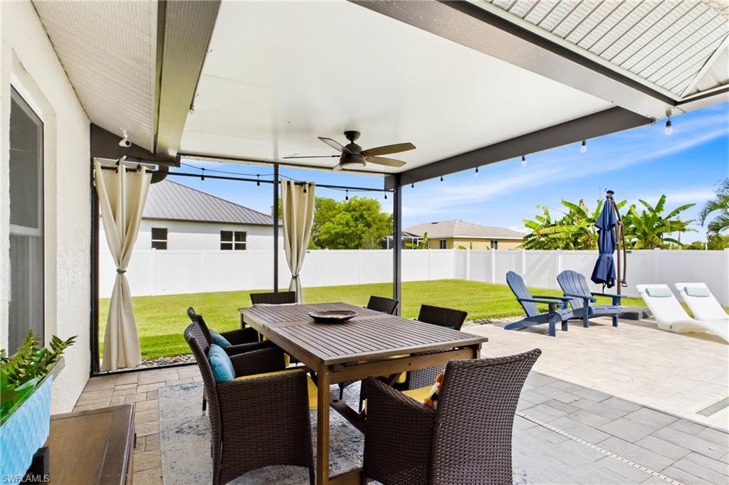 Dining al fresco - what a wonderful place to gather or entertain!