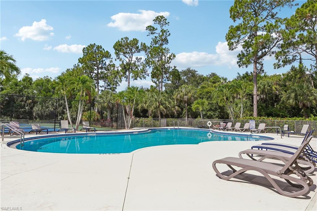 349 Dover PL 203 photo 40