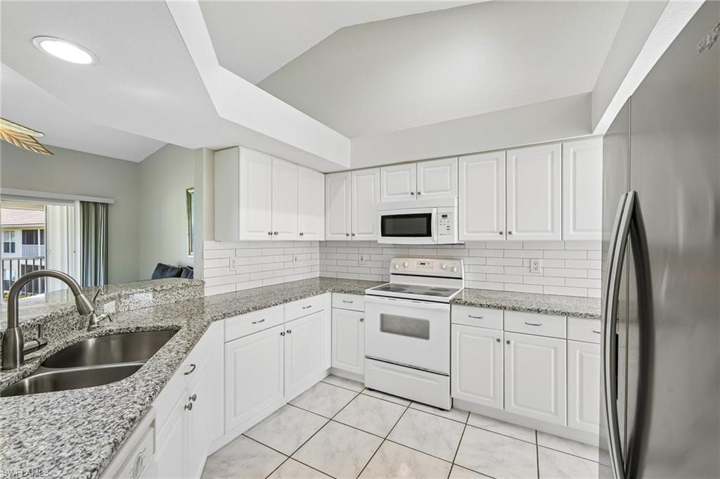 349 Dover PL 203 photo 8