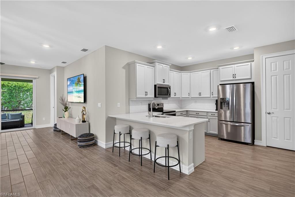 847 Enbrook LOOP