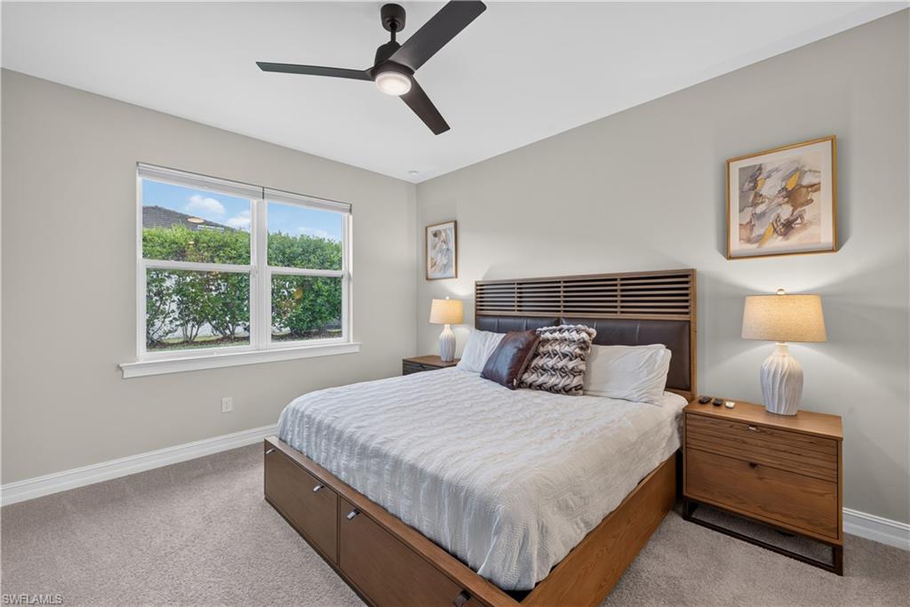 King size bed