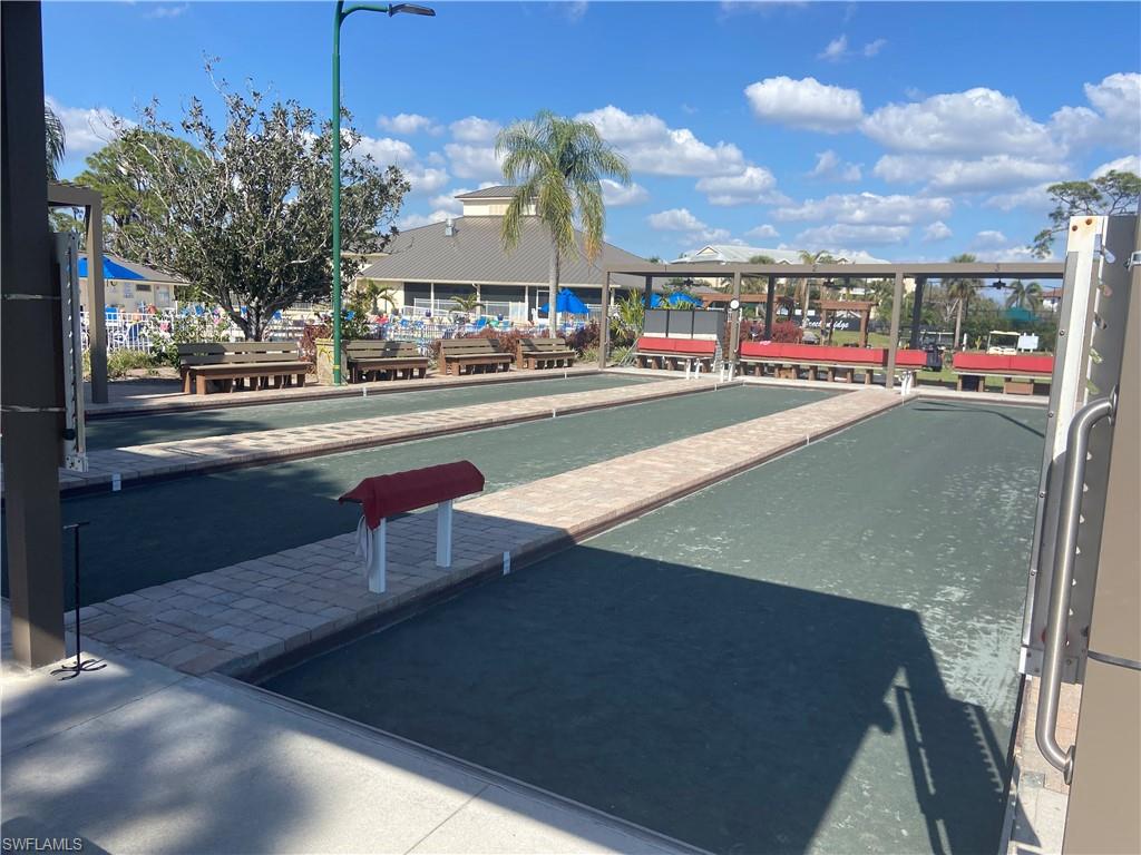Pickleball court