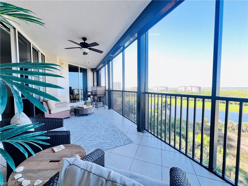 screened-in lanai