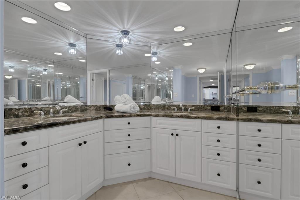 280 Collier BLVD 2102 photo 9