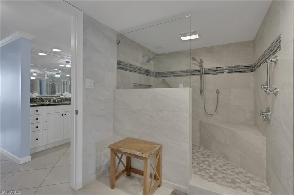 280 Collier BLVD 2102 photo 8