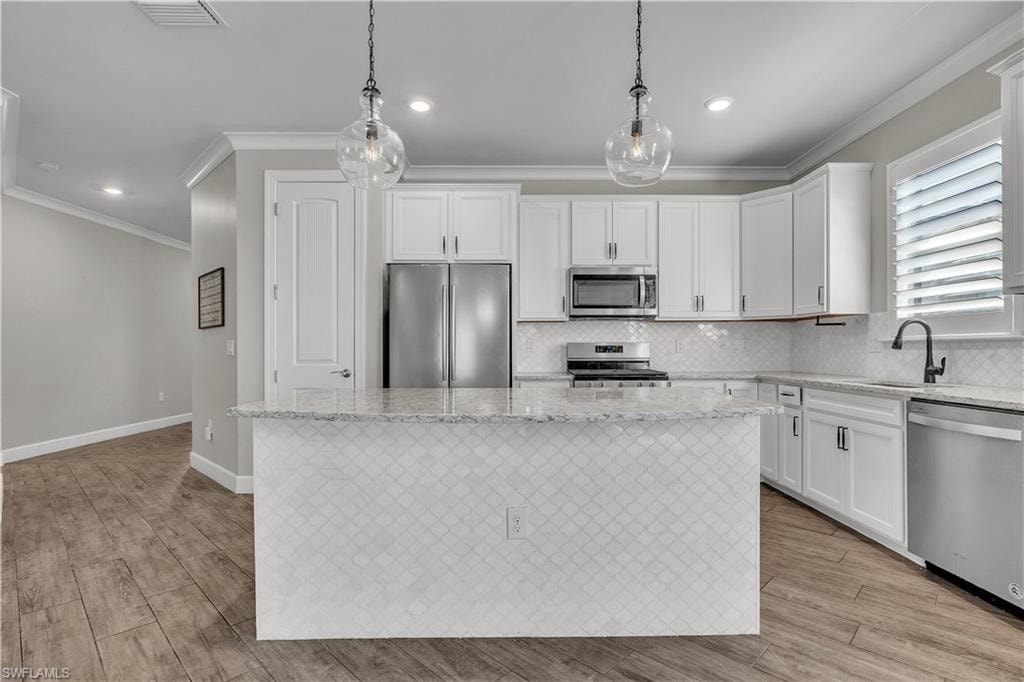 16184 Pennyroyal LN photo 12