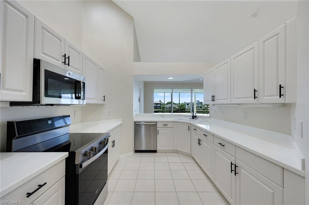 210 Waterside CIR 201 photo 16