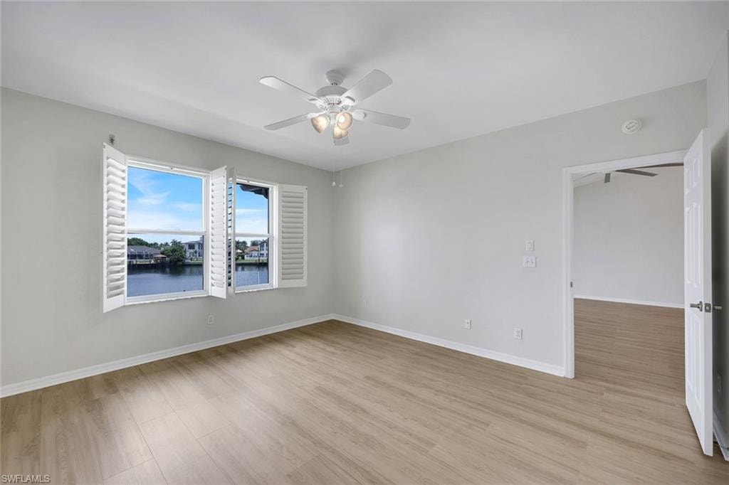 210 Waterside CIR 201 photo 9