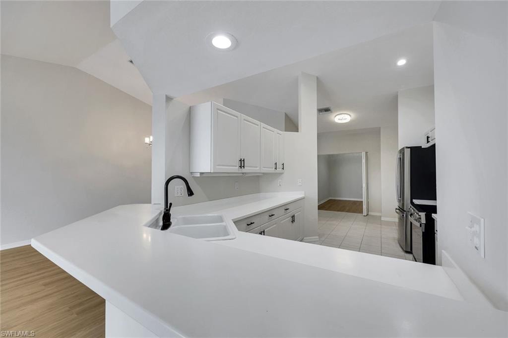 210 Waterside CIR 201 photo 8