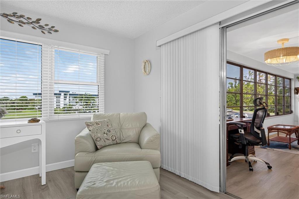Living Room to Lanai