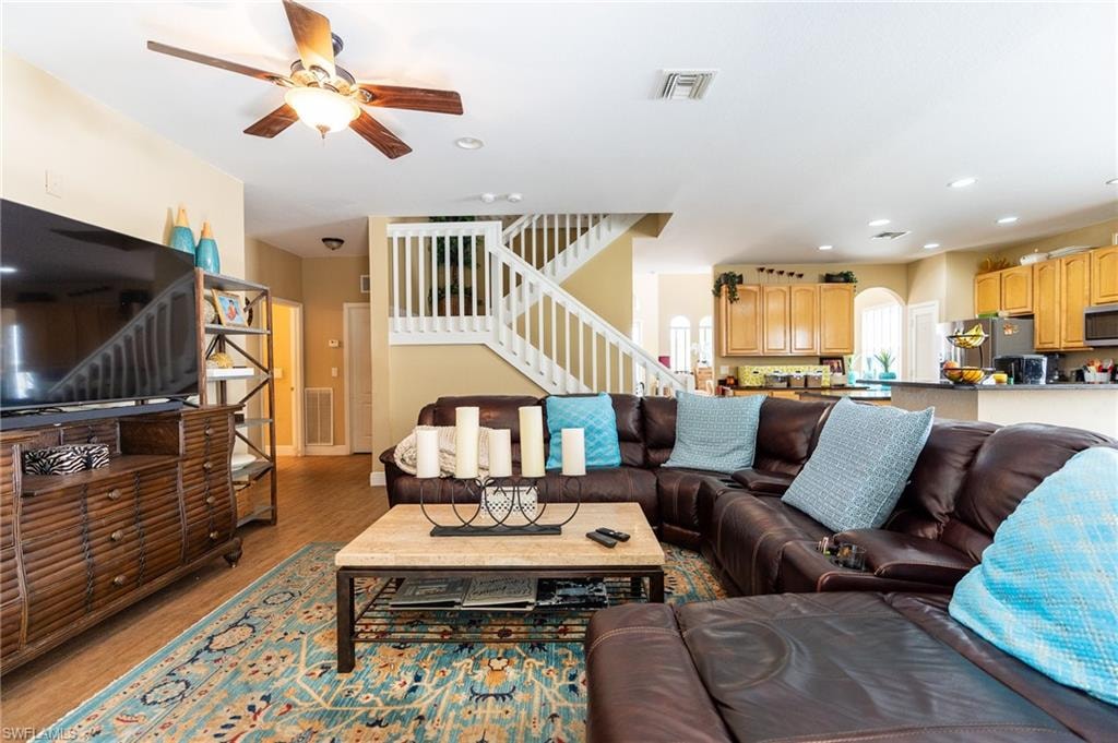 8713 Pegasus DR photo 15
