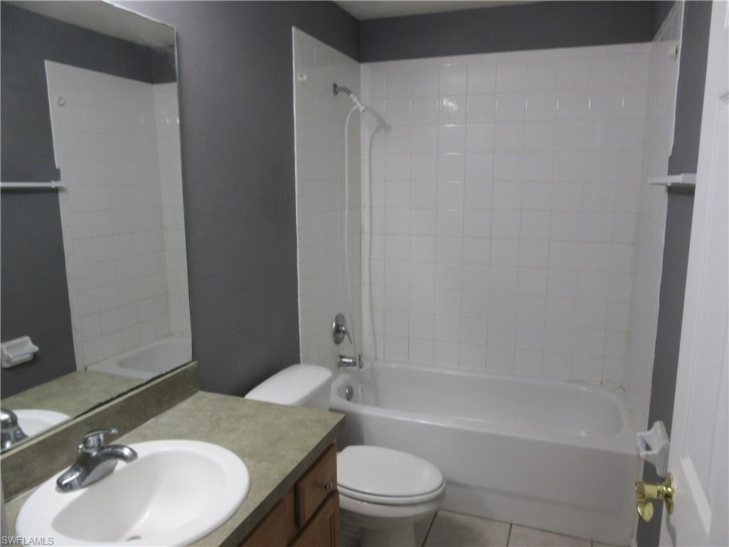 922 Eisenhower BLVD photo 7