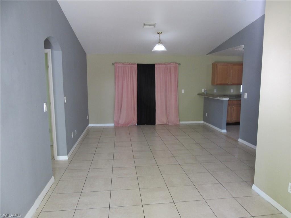 922 Eisenhower BLVD
