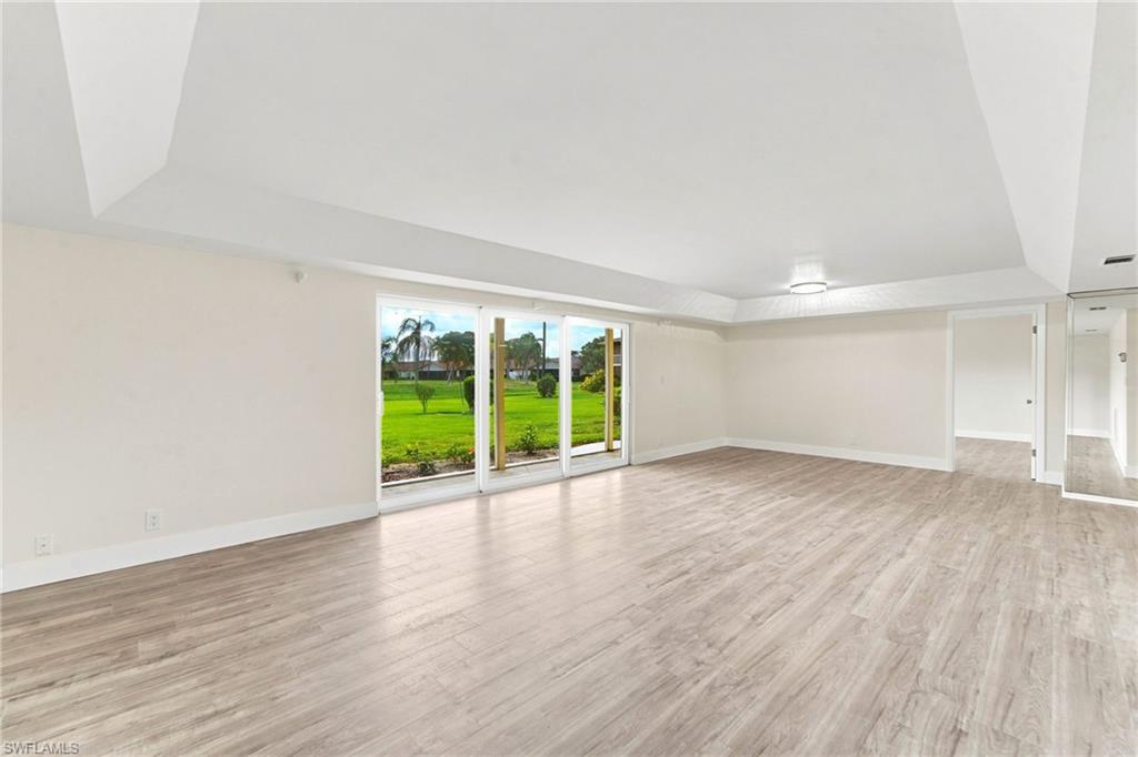 379 Palm DR 3 photo 6