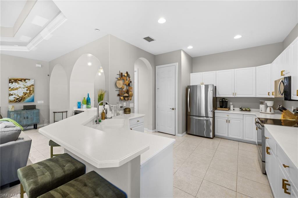 4208 Hampton LN photo 14