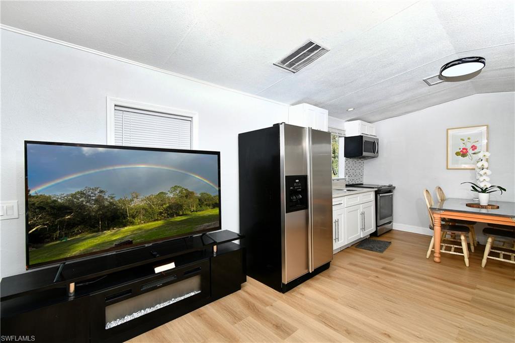 22950 Tinas LN photo 26