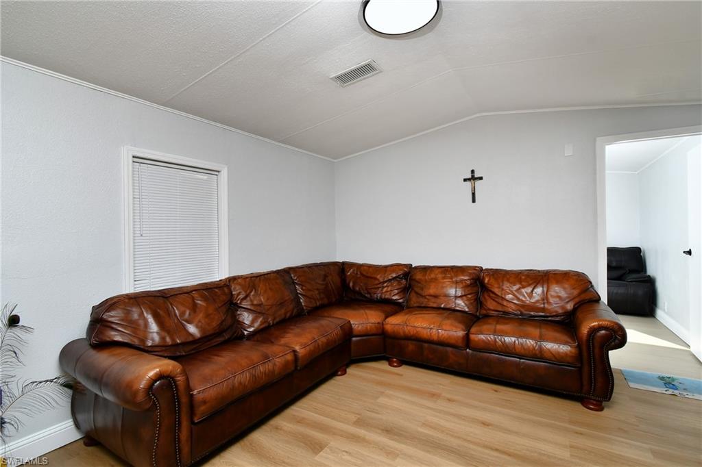 22950 Tinas LN photo 22