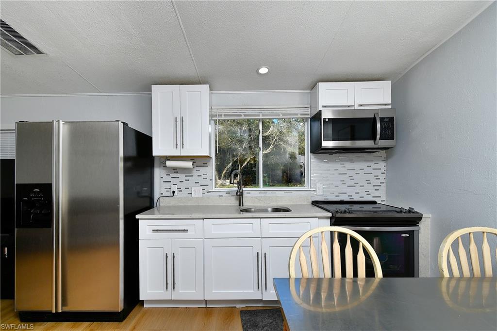 22950 Tinas LN photo 20