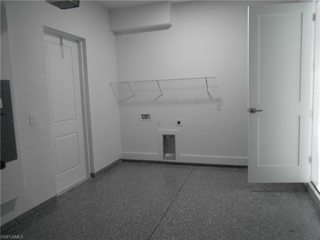320 Poplar ST photo 29