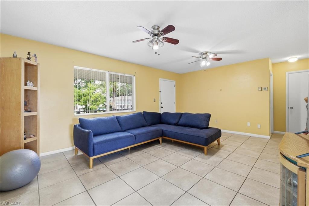 347 Joel BLVD 203 photo 6