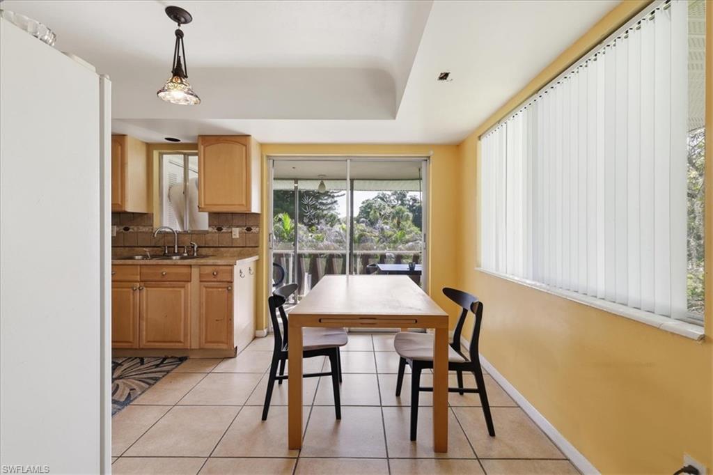 347 Joel BLVD 203 photo 12