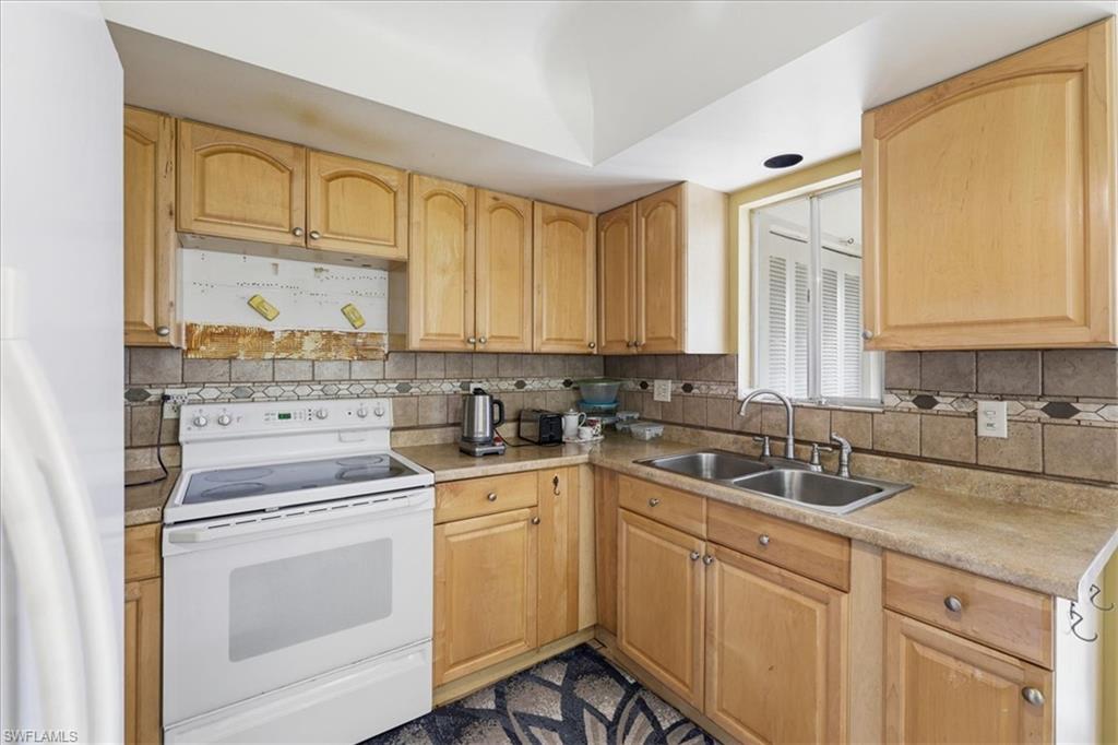 347 Joel BLVD 203