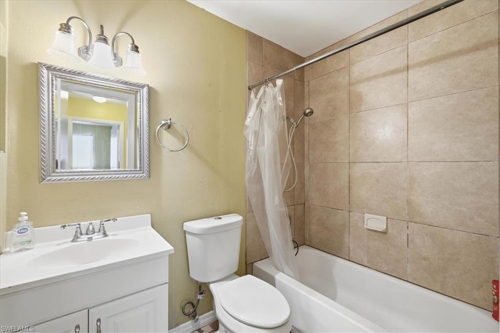 347 Joel BLVD 203 photo 21