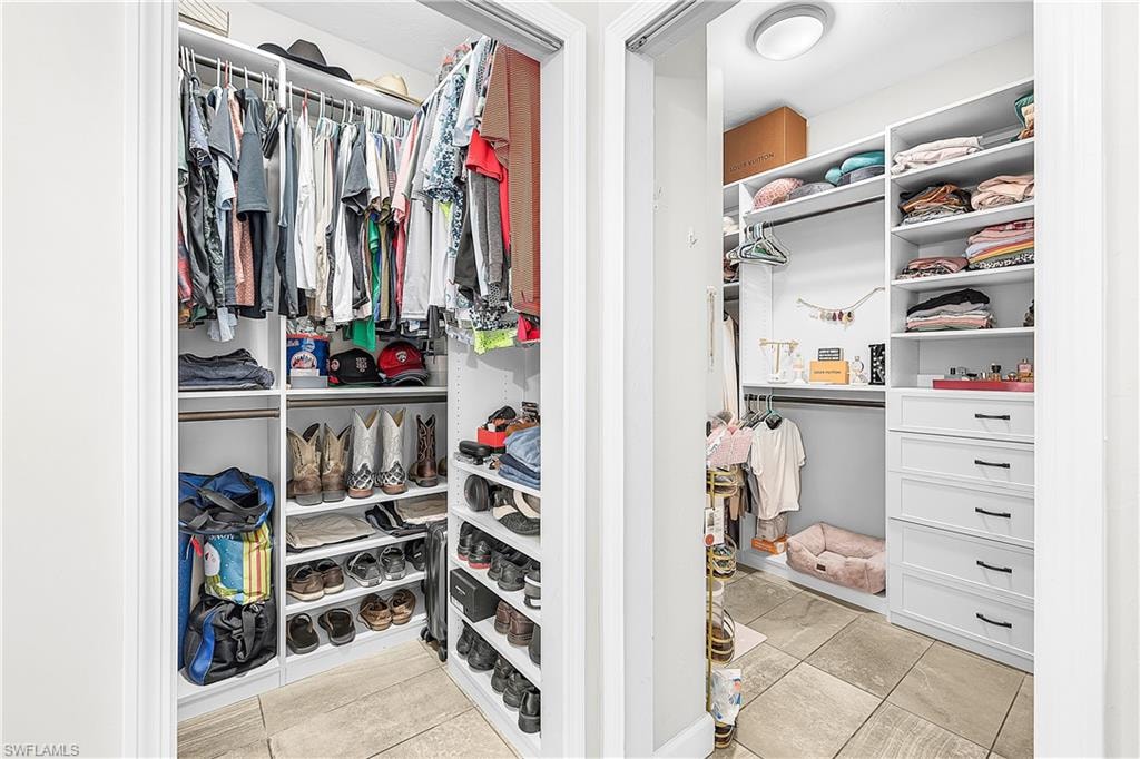 Master Walkin Closet #1